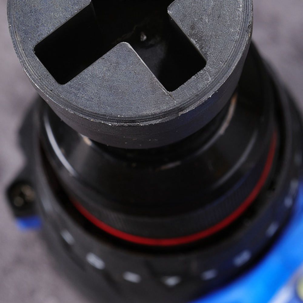Adattatore per presa di cric a - Car Jack recensione e prezzo